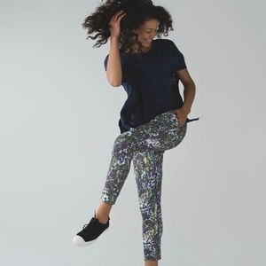 Lululemon adorable yoga bottoms 🌴